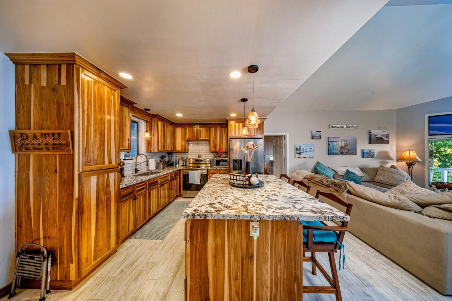 洪都拉斯海湾群岛Roatán的独栋别墅，Casa Seaclusion - 4B/3B Home with Oceanfront Lot，编号76643878