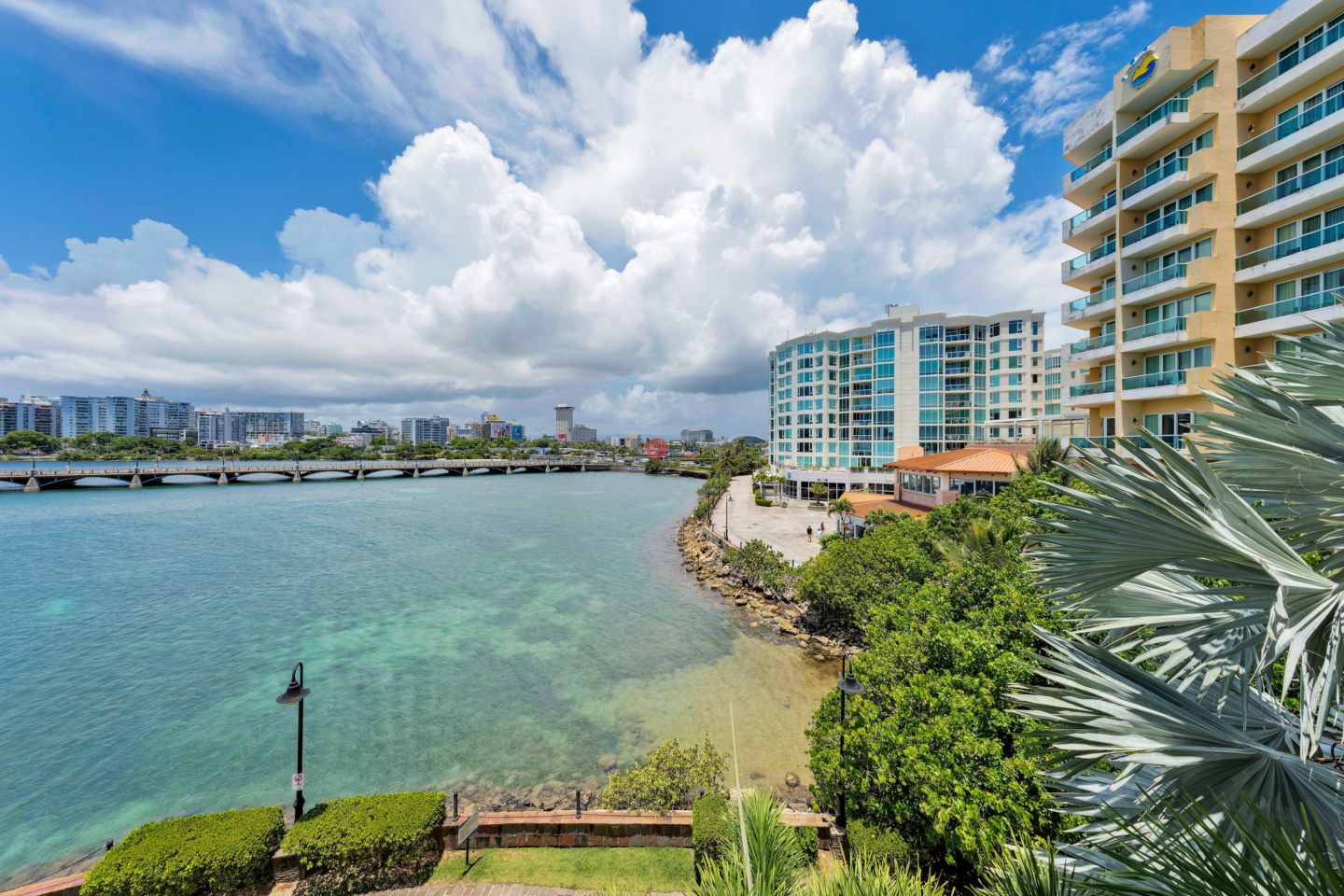 波多黎各Puerto RicoSan Juan的公寓，1 Los Rosales St. Apt. 424，编号78330196