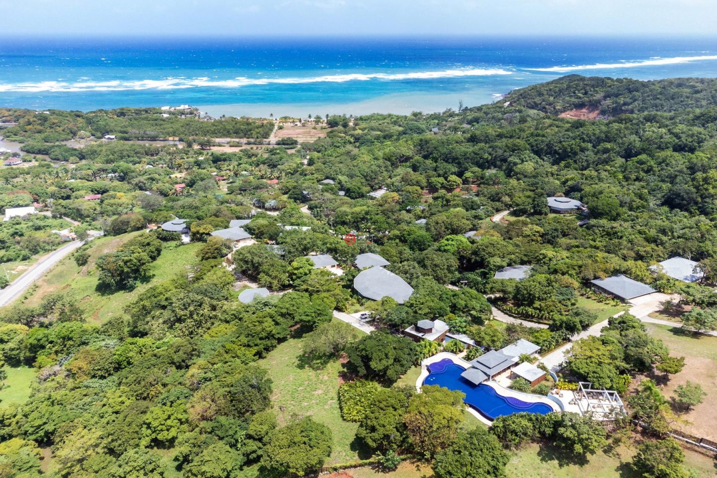 洪都拉斯海湾群岛Roatán的独栋别墅，Modern 2BR Villa in Diamond Hills Resort，编号77143317