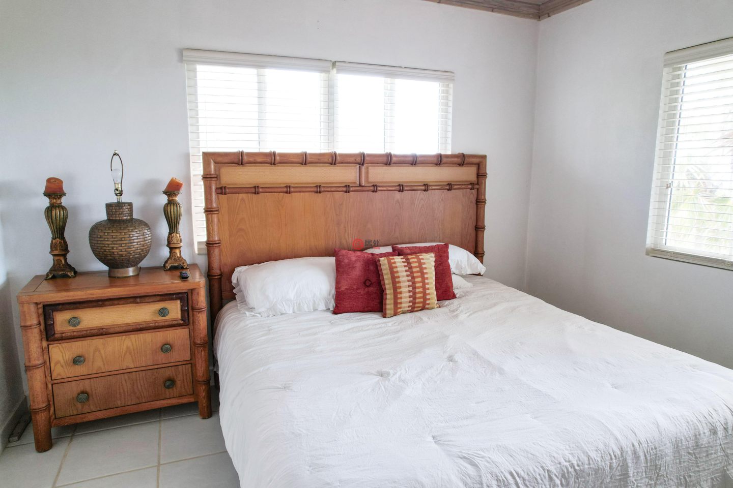 巴哈马Governors Harbour的住宅用地，Beachfront Home & Lot，编号78496141