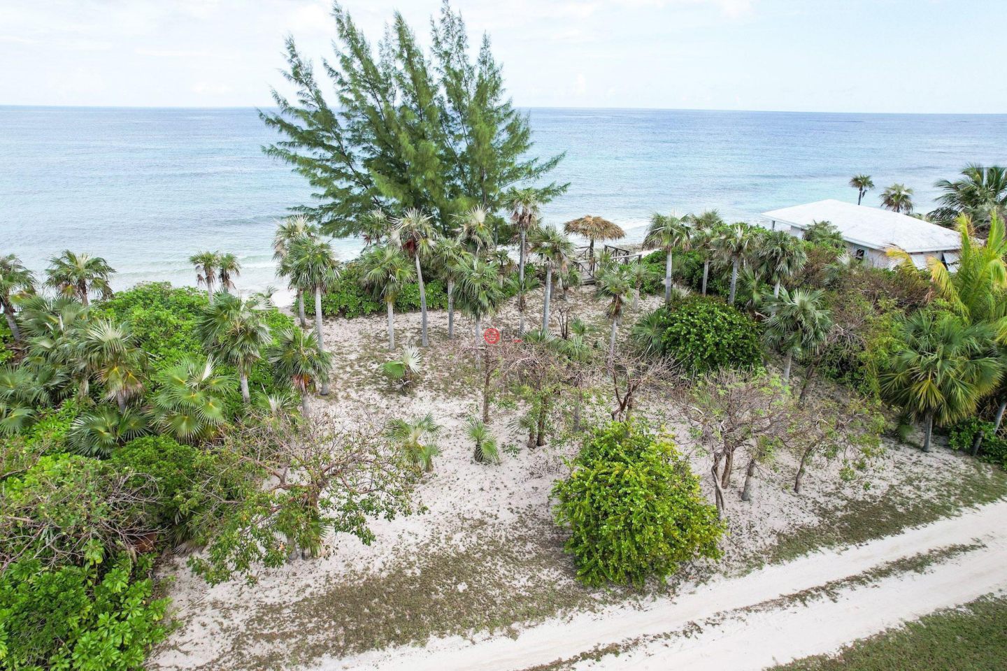 巴哈马Governors Harbour的住宅用地，Beachfront Home & Lot，编号78496141