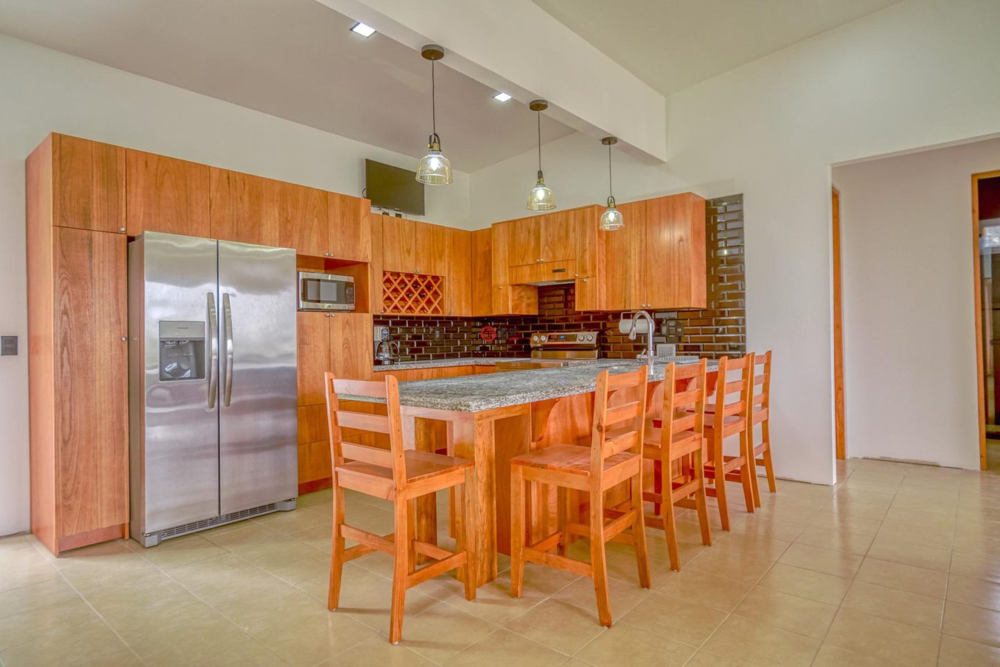 洪都拉斯海湾群岛Roatán的独栋别墅，Spacious 2 Homes in 1 + 2 Pools Coral Views Village，编号77637419