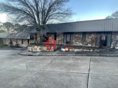 美国阿肯色州费耶特维尔的办公室，2863 N Old Missouri RD，编号72408931