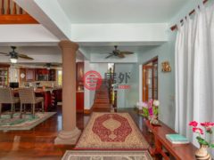 洪都拉斯海湾群岛Roatán的独栋别墅，Island House with Dock & Boats in Parrot Tree，编号77810415