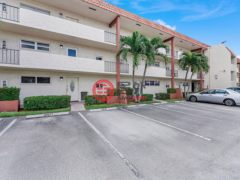 美国佛罗里达州朋布洛克派恩斯的公寓，811 S Hollybrook Dr Unit# 108，编号77272980