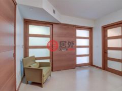 美国佛罗里达州Hallandale Beach的独栋别墅，编号65625648