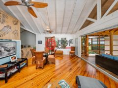 洪都拉斯海湾群岛Roatán的独栋别墅，Island-Style Hillside Haven with Panoramic North Shore Views，编号78473193