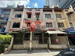 泰国Bangkok曼谷的联排别墅，16/14-15 Soi Sukhumvit 19 (Wattana) Khlong Toei Nuea Subdistrict Watthana District Bangkok，编号78419114