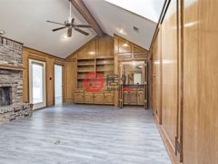 美国德克萨斯州贝德福德的公寓，3704 Westview Drive，编号78418114