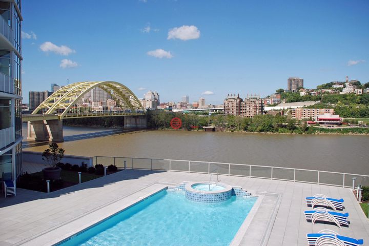 美国纽波特5卧5卫的房产