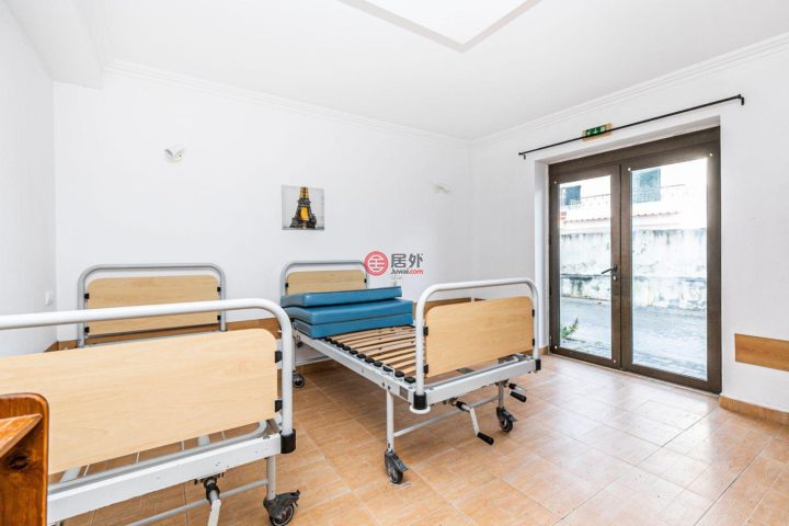 葡萄牙阿尔马达的独栋别墅