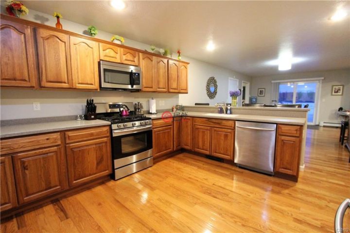 美国布朗维尔4卧3卫的公寓