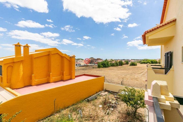 葡萄牙阿尔马达的独栋别墅